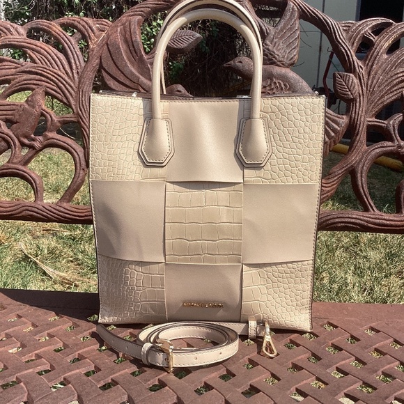 Michael Kors Mercer Medium NS Shopper Handbag Crossbody Tote Bag In Buff - Picture 1 of 10